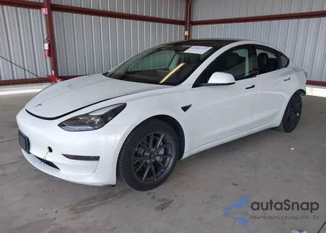 2021 Tesla Model 3 z USA, uszkodzony, nr VIN 5YJ3E1EA2MF877005